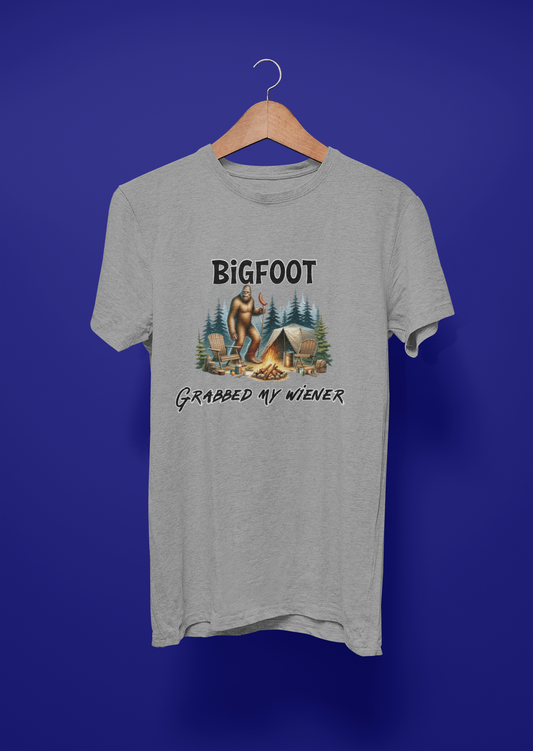 BIGFOOT GRABBED WIENER